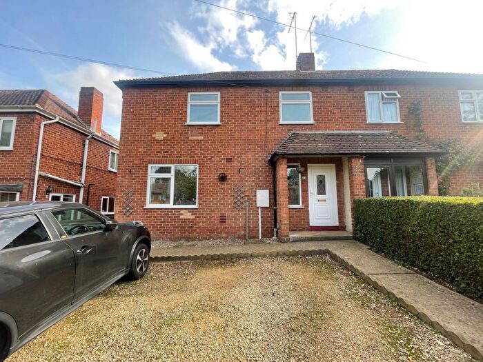 3 Bedroom Semi-Detached House To Rent In Banbury, Oxfordshire, OX16