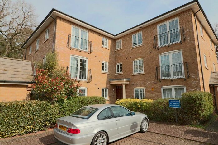 2 Bedroom Apartment To Rent In Fernhill Place, Sherfield On Loddon, RG27