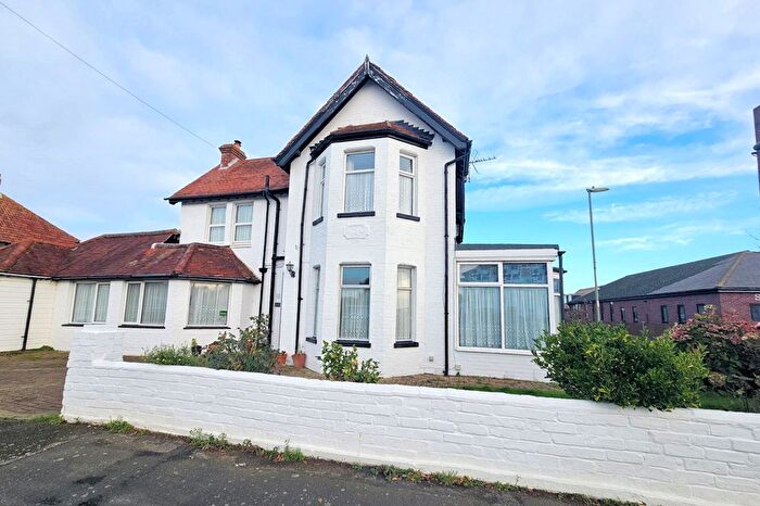 8 Bedroom Detached House For Sale In South Place, Lee-On-The-Solent, PO13