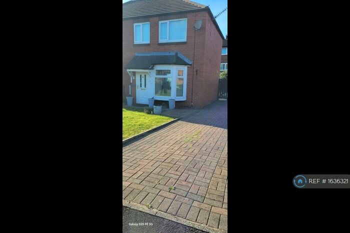 2 Bedroom Semi-Detached House To Rent In Earnshaw Close, Ashton-Under-Lyne, OL7