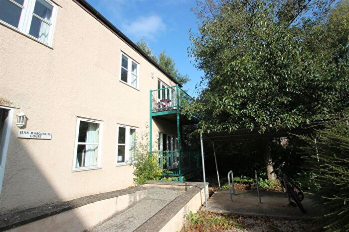 3 Bedroom Flat To Rent In Jean Marguerite Court, OX1