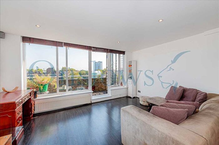 2 Bedroom Flat To Rent In Chesterton Square, London, W8