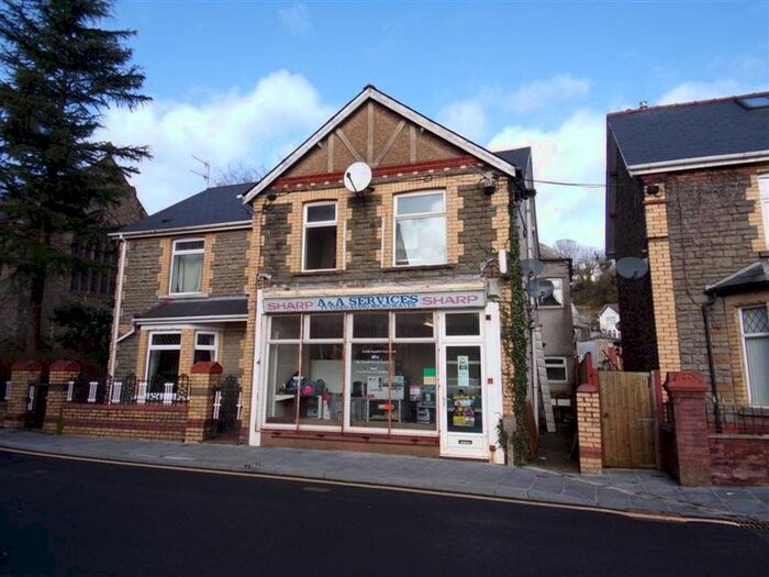 1 Bedroom Flat To Rent In High Street, Newbridge, Newport NP11