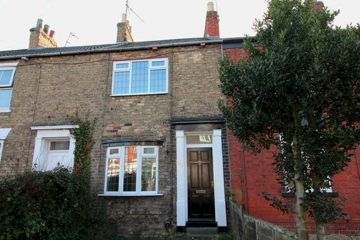 3 Bedroom House To Rent In Norwood, HU17