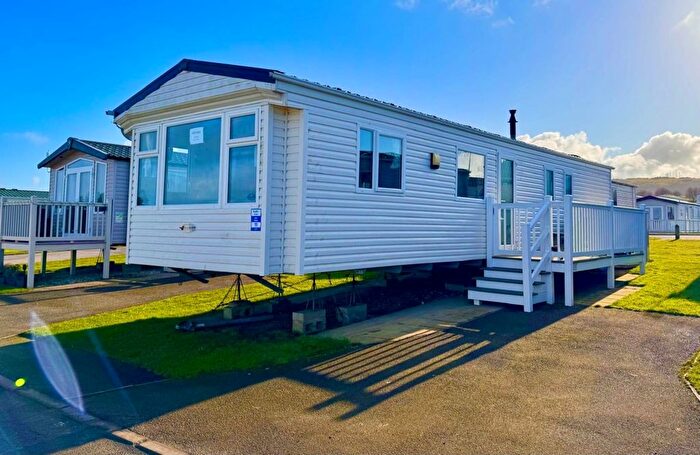 3 Bedroom Mobile/park Home For Sale In North Yorkshire, Filey, YO14