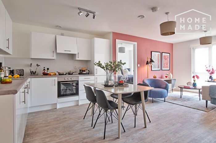 2 Bedroom Flat To Rent In Summerfield Street, Sheffield, S11