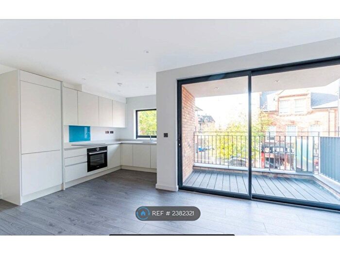 2 Bedroom Flat To Rent In High Street, London, CR8