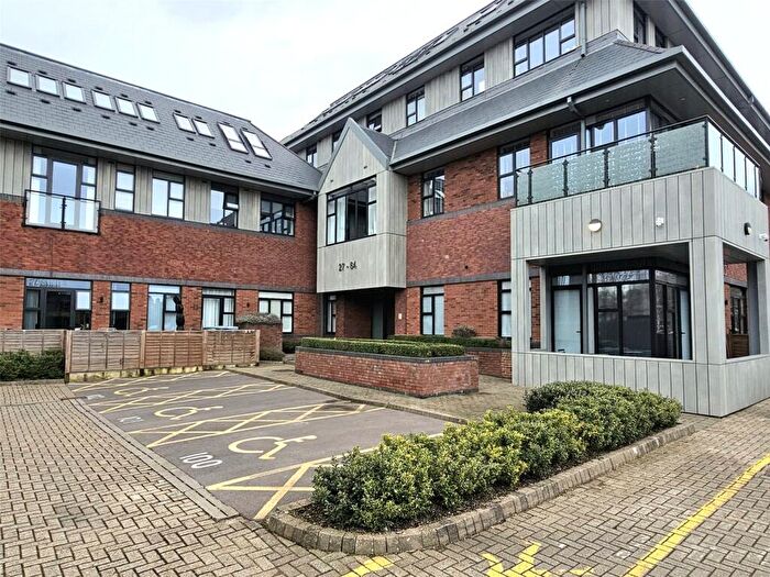 1 Bedroom Apartment For Sale In Albert Drive, Woking, Surrey, GU21