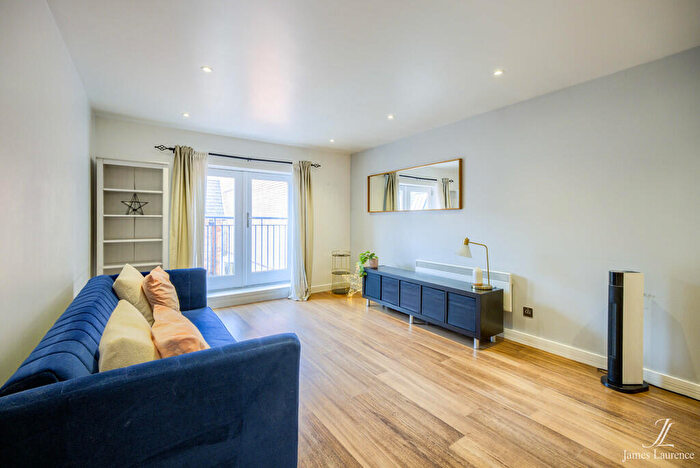 1 Bedroom Apartment To Rent In Square On Square, Caroline Street, Jewellery Quarter, B3