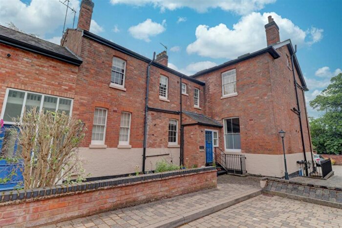 2 Bedroom Apartment To Rent In Warwick New Road, Leamington Spa, CV32