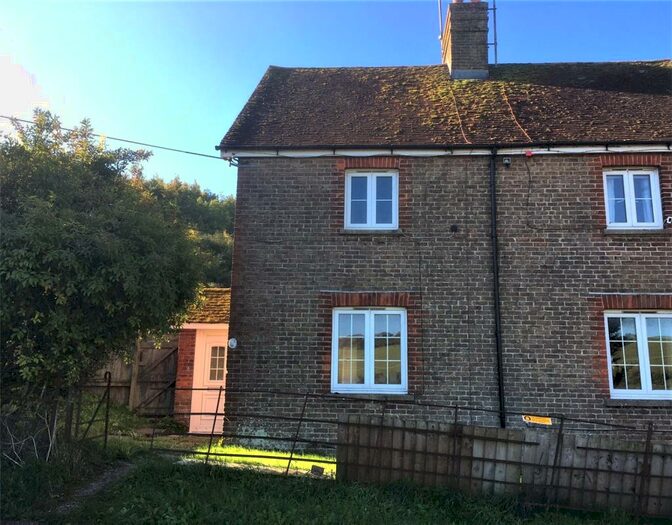 3 Bedroom Semi-Detached House To Rent In Waterhall Road, Brighton, BN1