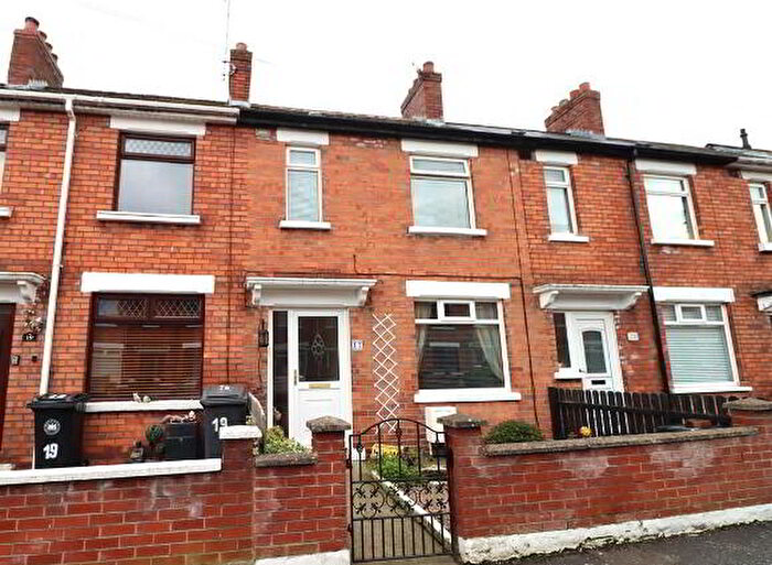 3 Bedroom Terrace House For Sale In Connsbrook Park, Belfast, BT4