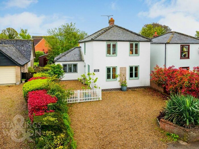 3 Bedroom Detached House To Rent In High Street, Hopton, Diss, IP22