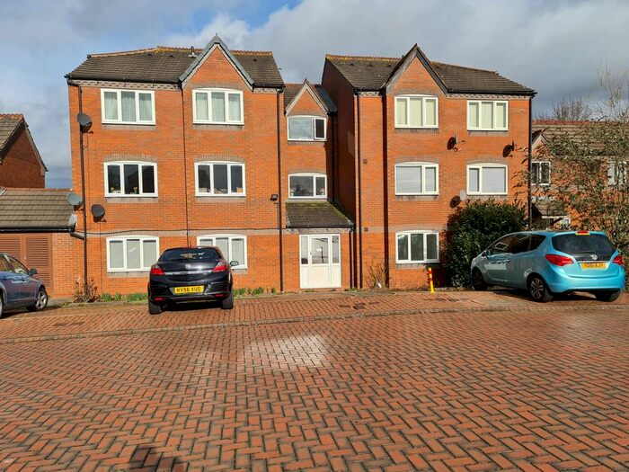 1 Bedroom Flat To Rent In Alexandra Way, Oldbury, B69