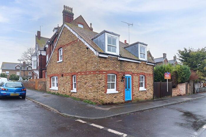 3 Bedroom Semi Detached House For Sale In Edith Road, Westgate-On-Sea, Kent, CT8