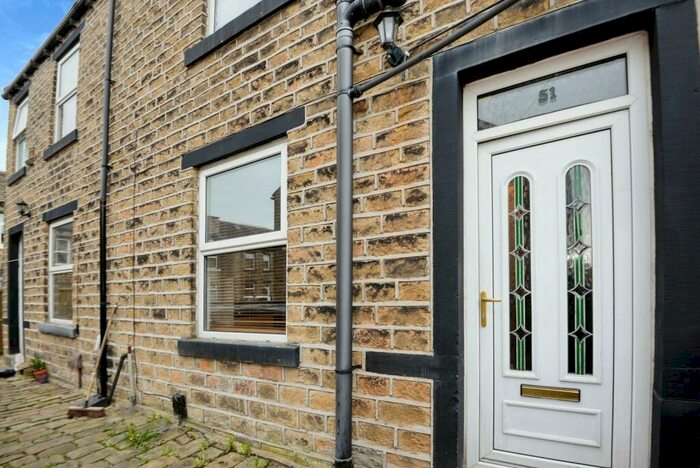 1 Bedroom End Of Terrace House To Rent In Baker Street, Huddersfield, West Yorkshire, HD3