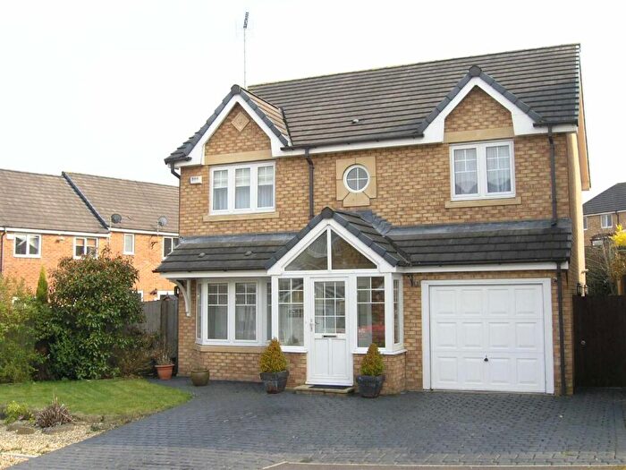 4 Bedroom Detached House To Rent In Kingfisher Way, Simmondley, Glossop, SK13