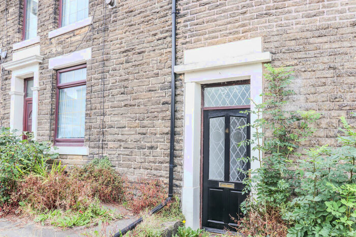 3 Bedroom Terraced House To Rent In Rochdale Road, Lancashire, Lancashire, OL16