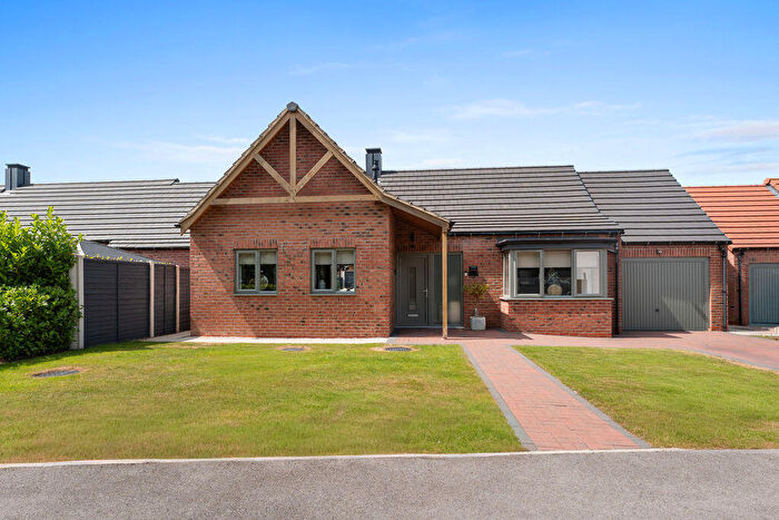 2 Bedroom Detached Bungalow For Sale In Kings Park Road, Scartho, Grimsby, DN33