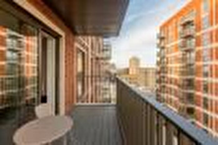 2 Bedroom Flat To Rent In Bower House, Silkstream, NW9