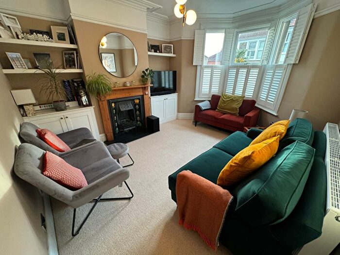 4 Bedroom Terraced House To Rent In Paultow Road, Bristol, BS3