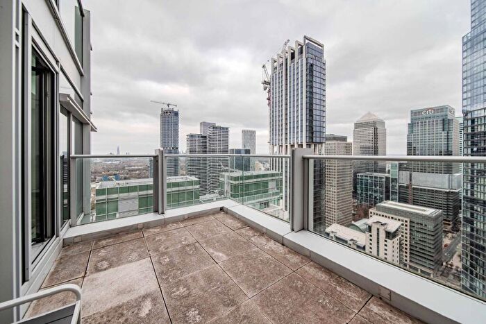 2 Bedroom Flat To Rent In Pan Peninsula Square, Millwall, E14