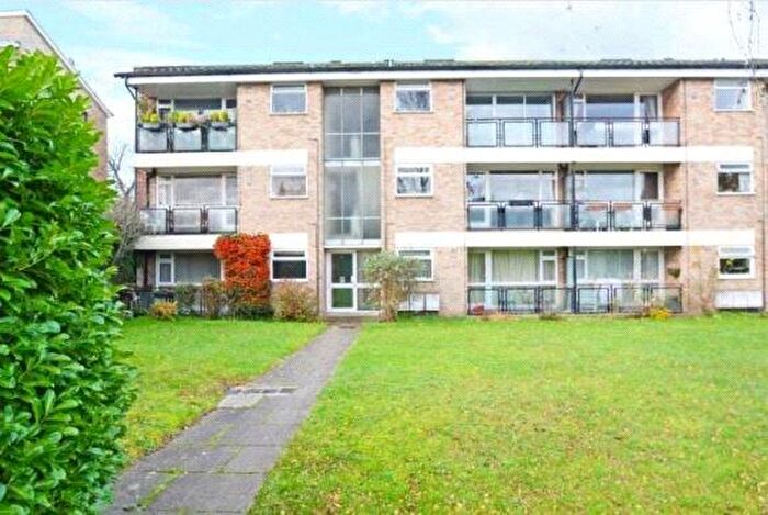 2 Bedroom Flat To Rent In St Marys, Victoria Road, Weybridge, Surrey, KT13