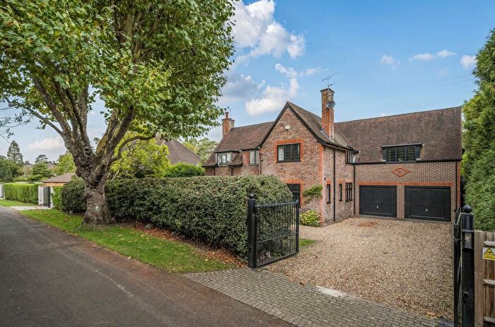 5 Bedroom Detached House For Sale In Hook Heath, Surrey, GU22