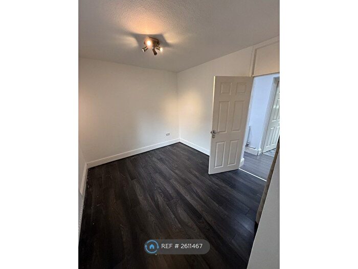 1 Bedroom Flat To Rent In Thornside Walk, Liverpool, L25