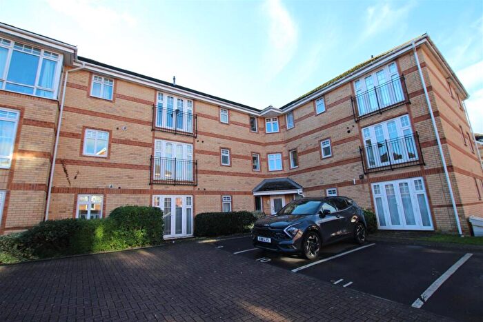 1 Bedroom Flat To Rent In Benny Hill Close, Eastleigh, SO50