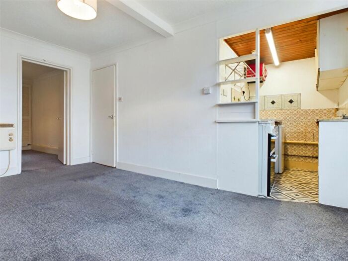 1 Bedroom Apartment To Rent In Grand Parade, Brighton, BN2
