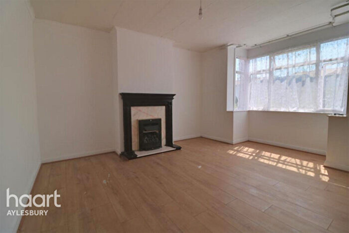 3 Bedroom Semi-Detached House To Rent In Old Stoke Road, Aylesbury, HP21
