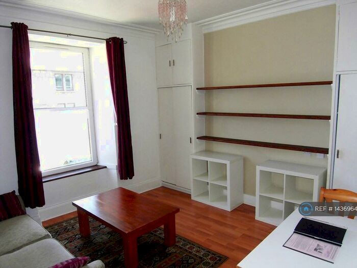 1 Bedroom Flat To Rent In Roslin Street, Aberdeen, AB24