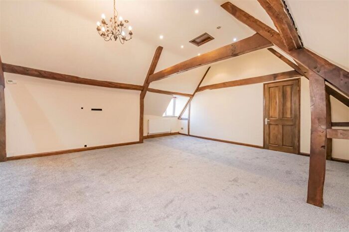 2 Bedroom Apartment To Rent In Silver Street, Kettering, NN16