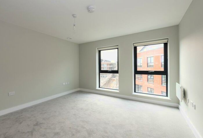 2 Bedroom Duplex To Rent In Weavers Yard Newbury, RG14