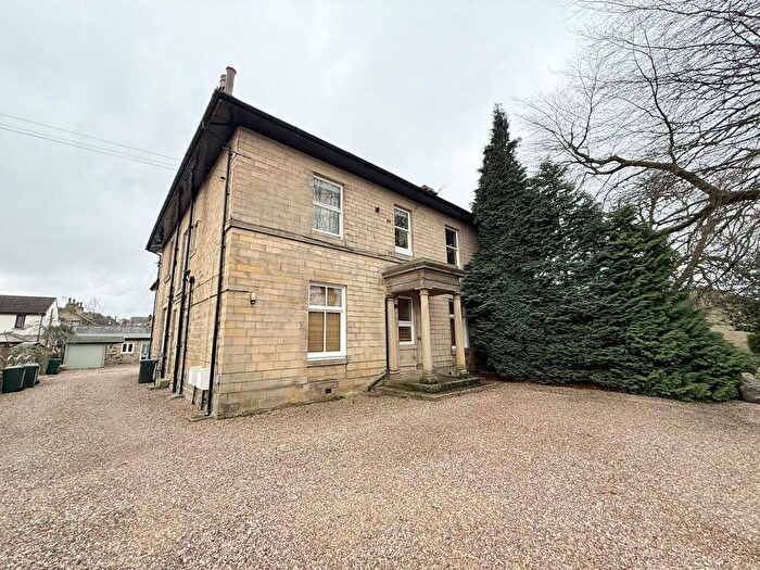 2 Bedroom Flat To Rent In Park Road, Bingley, West Yorkshire, Uk, BD16