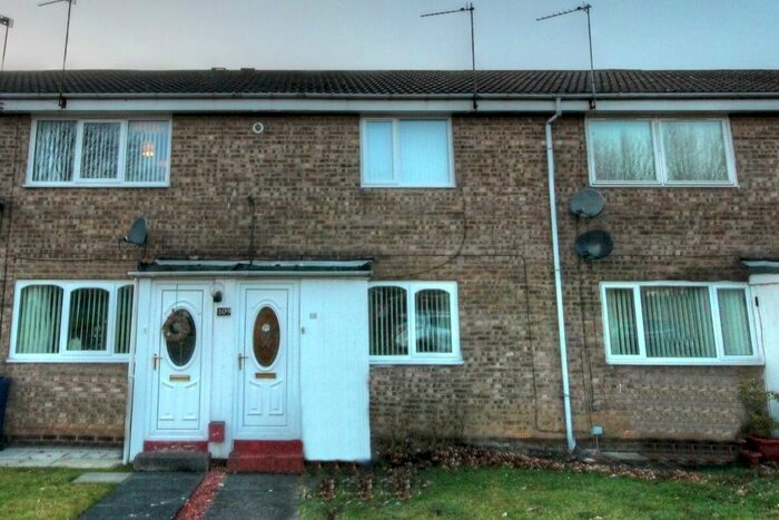 2 Bedroom Flat To Rent In Haggerston Crescent, Etal Park, Newcastle Upon Tyne, NE5