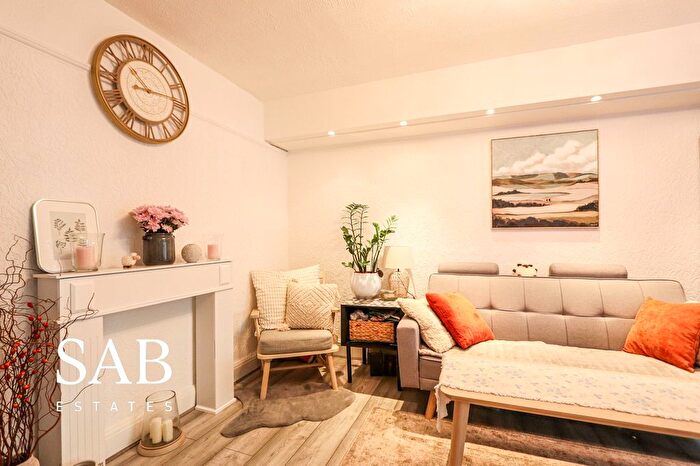 3 Bedroom End Of Terrace House To Rent In Oldfield Lane South, Greenford, UB6