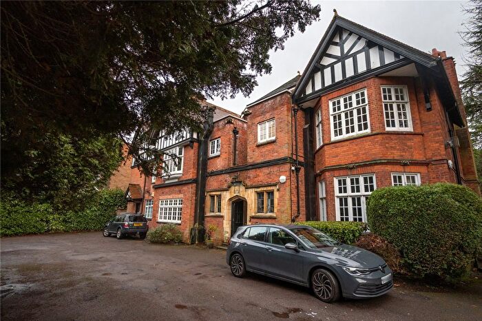 3 Bedroom Flat For Sale In Wake Green Road, Moseley, Birmingham, B13