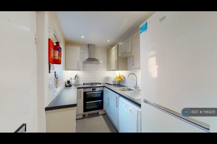 3 Bedroom Terraced House To Rent In Rosedale Road, Sheffield, S11