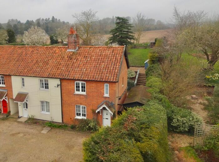 3 Bedroom Cottage For Sale In Long Row, Hacheston, IP13