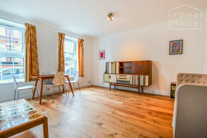 1 Bedroom Flat To Rent In Pickwick House Bermondsey, SE16