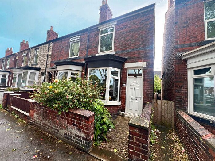 2 Bedroom End Of Terrace House For Sale In Cambridge Street, Rotherham, South Yorkshire, S65