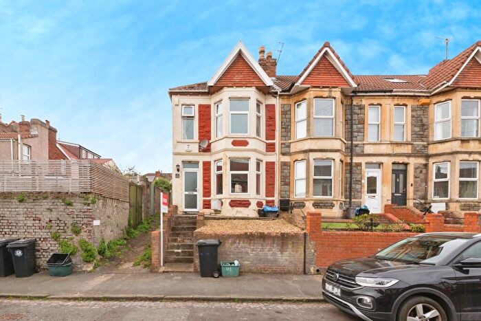3 Bedroom End Of Terrace House For Sale In Grove Park Road, Brislington, Bristol, BS4