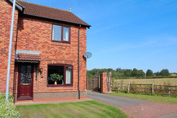2 Bedroom Semi-Detached House For Sale In Birch Way, Barnetby, DN38