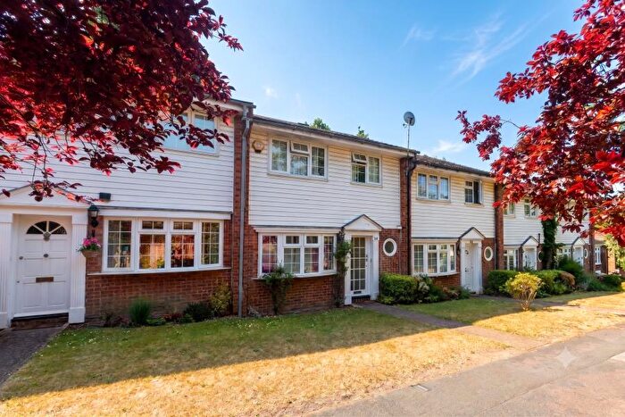 3 Bedroom Terraced House To Rent In Woking, Surrey, GU21