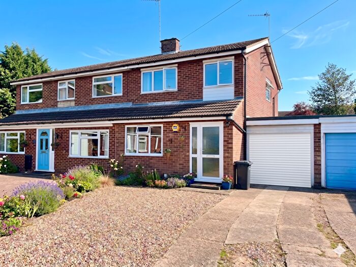 3 Bedroom Semi-Detached House For Sale In St. Margarets Close, Newport Pagnell, MK16