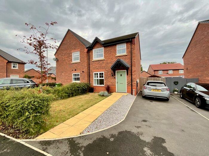3 Bedroom Semi-Detached House To Rent In Church View Place, Nantwich, CW5
