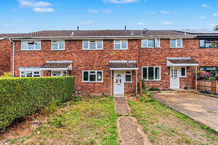 3 Bedroom Terraced House For Sale In Carnoustie, Bracknell, RG12