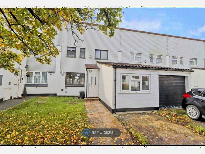 3 Bedroom Terraced House To Rent In Reid Close, Pinner, HA5